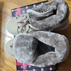 DELIC 8 Women's Beige Ankle Boots Size 7.5